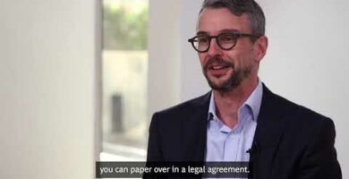 Alliance vs Joint Venture: Choosing the Best Business Partnership